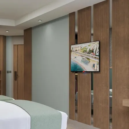 Sun Heava Queen Hotel 4*