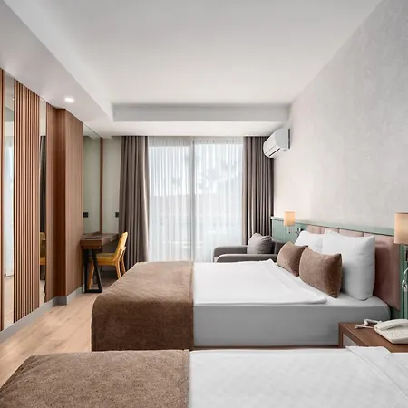 Sun Heaven Queen Hotel 4*