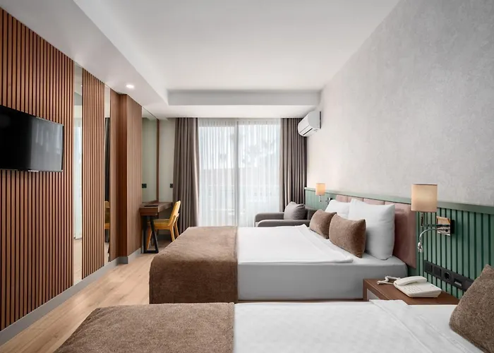 Sun Heaven Queen Hotell 4*